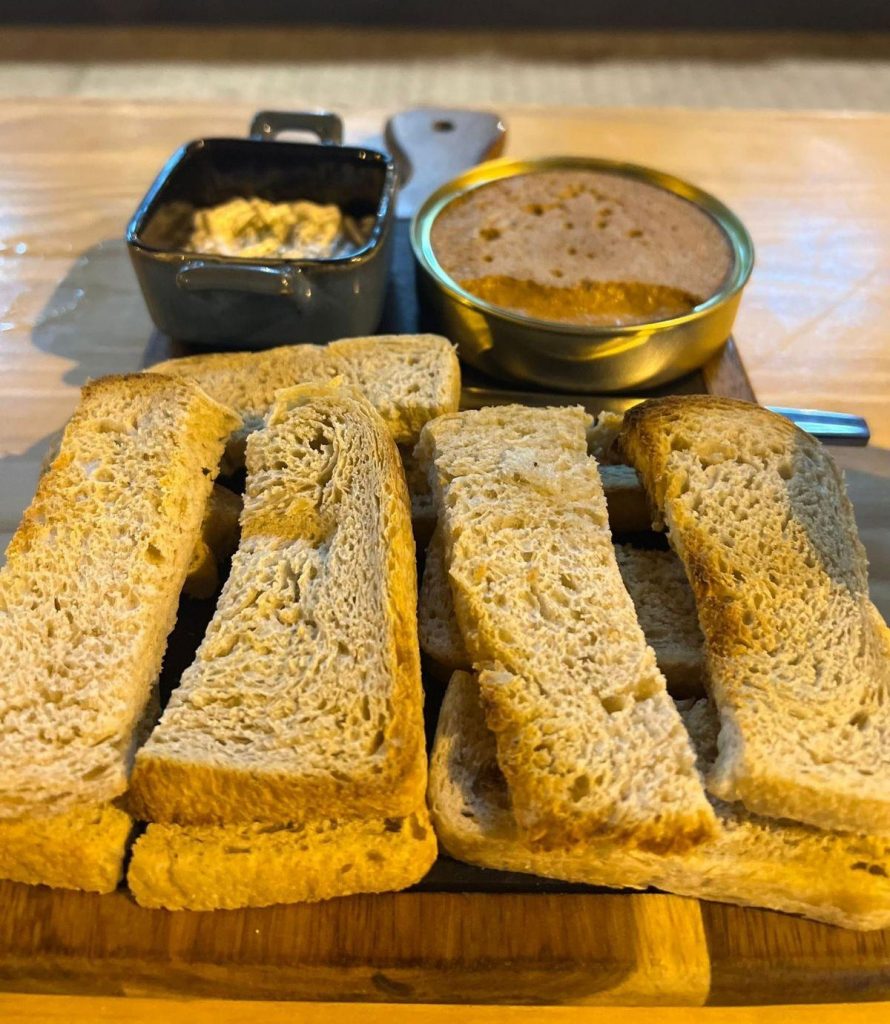 Experiencia gastronómica con tapas de calidad